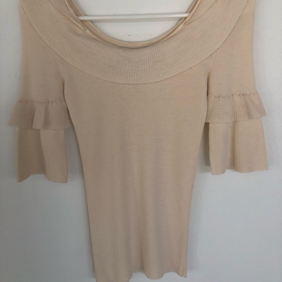 Dolce & Gabbana Cashmere Cream Cowl Neck Sweater. Size 38 - Picture 9 of 9